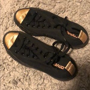 Black gold glitter converse